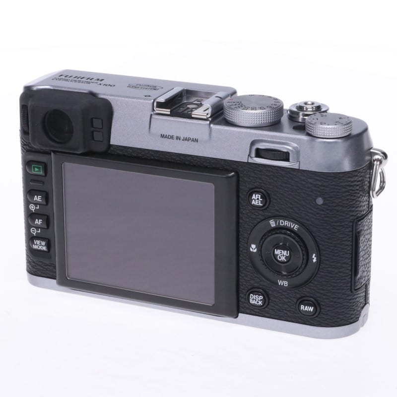 FinePix X100
