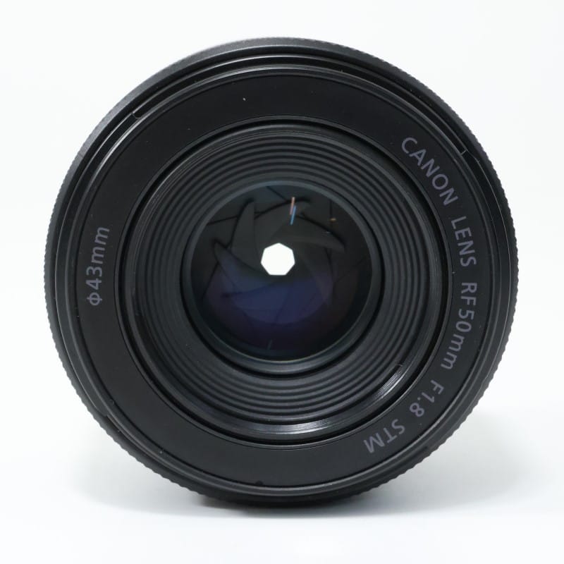 RF50mm F1.8 STM