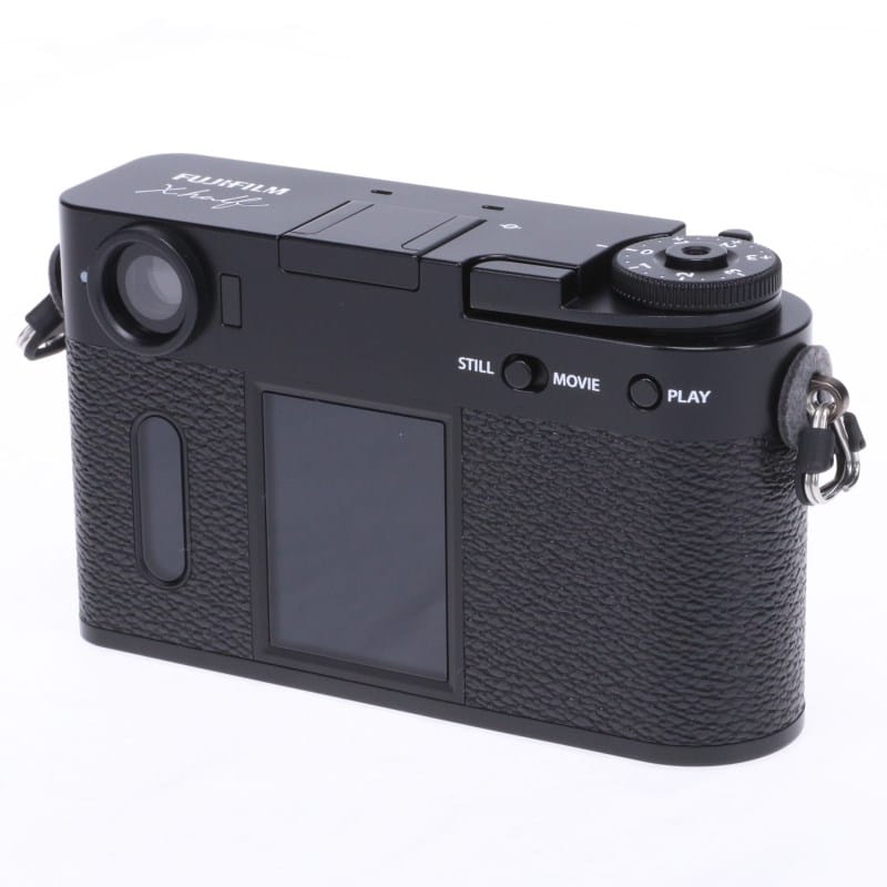 X half (FUJIFILM X-HF1) ブラック