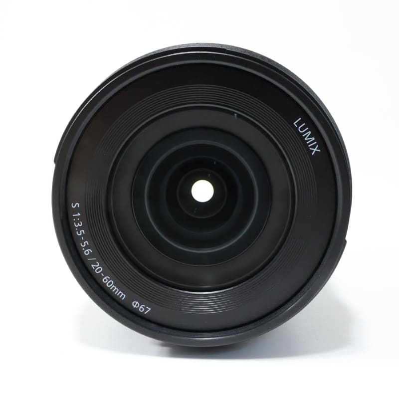 LUMIX S 20-60mm F3.5-5.6 S-R2060