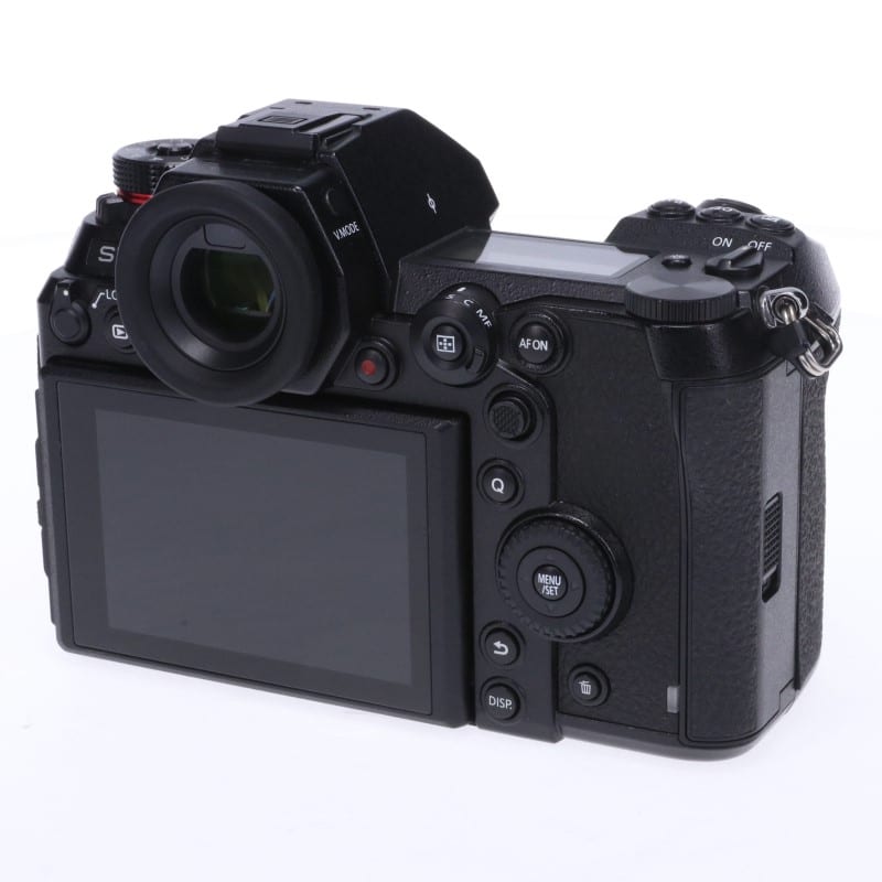 LUMIX S1R ボディ DC-S1R-K