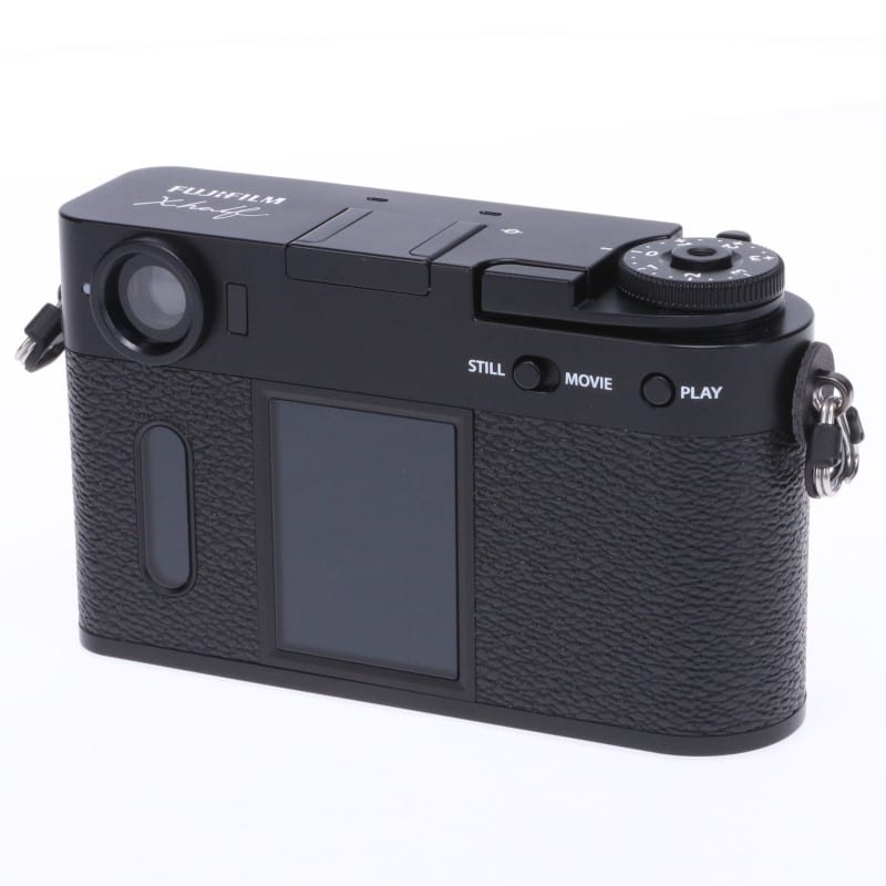 X half (FUJIFILM X-HF1) ブラック