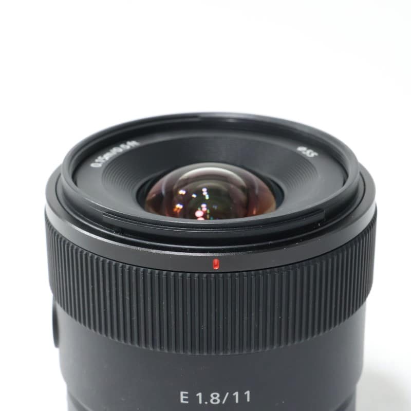 E 11mm F1.8 SEL11F18