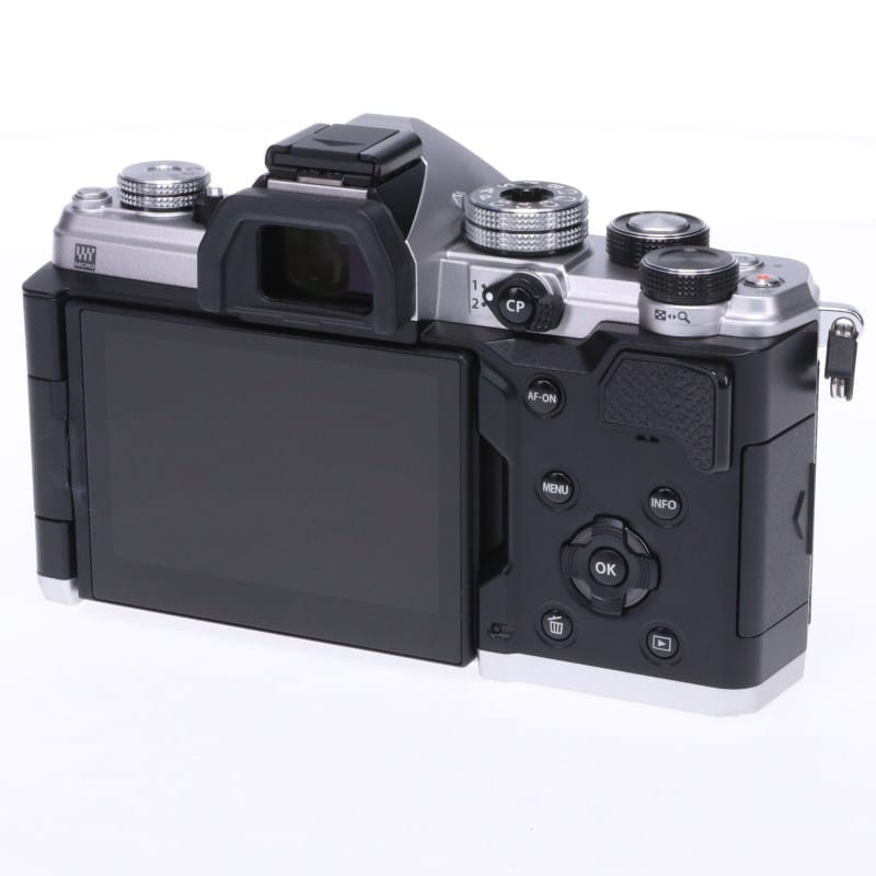 OM SYSTEM OM-3 ボディ シルバー 913 OLYMPUS／OM SYSTEM OM SYSTEM OM-3 ボディー シルバー Aランク 中古