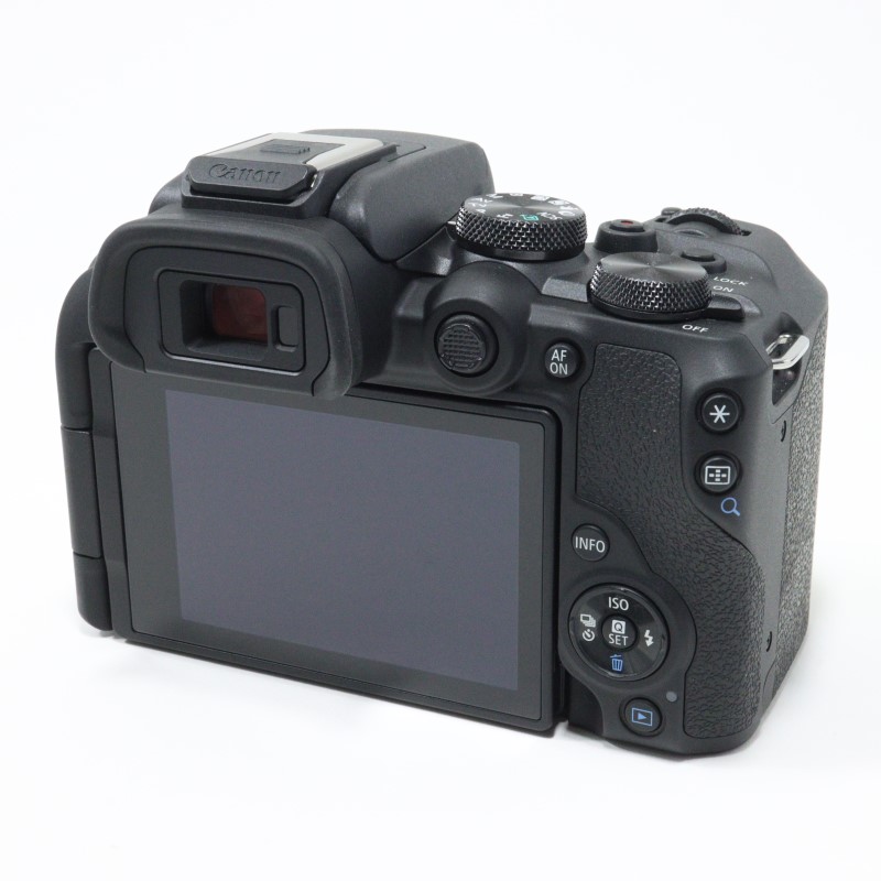 EOS R10
