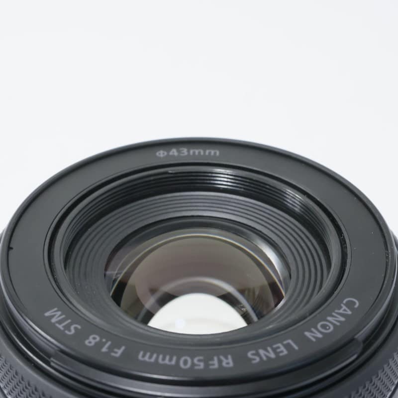 RF50mm F1.8 STM
