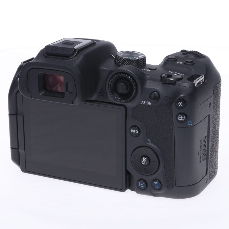 EOS R7
