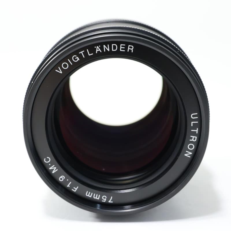 ULTRON 75mm F1.9 MC VM