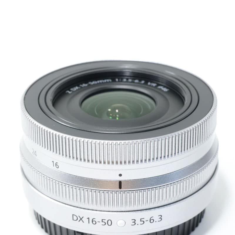 NIKKOR Z DX 16-50mm f/3.5-6.3 VR シルバー