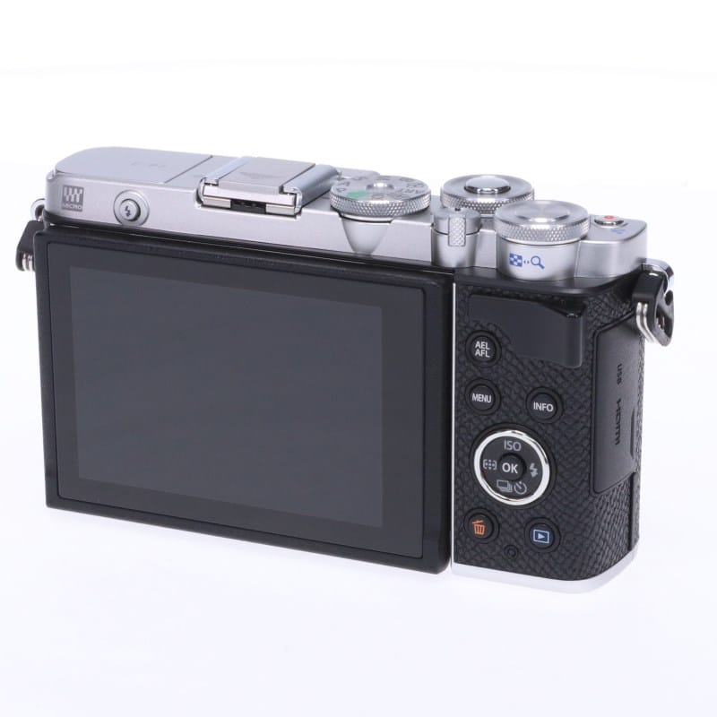 PEN E-P7 ボディー シルバー