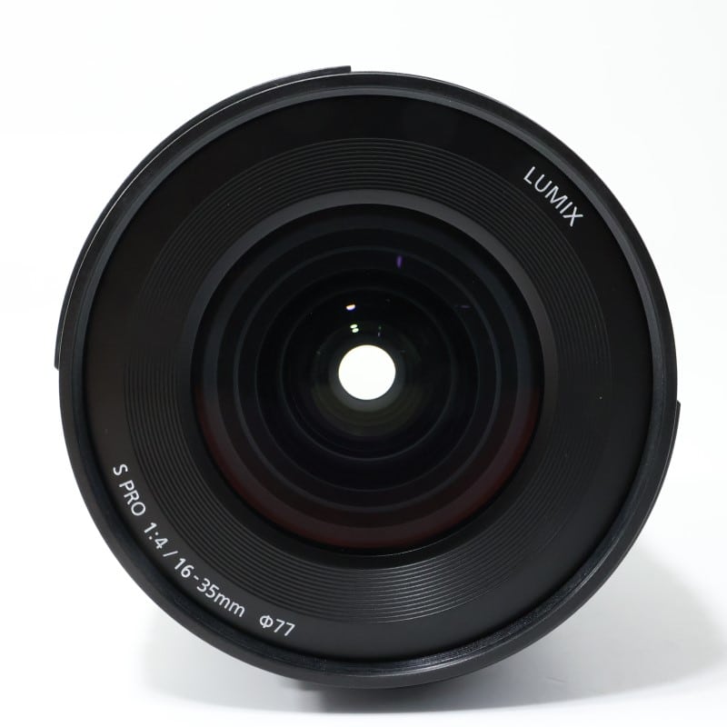 LUMIX S PRO 16-35mm F4 S-R1635