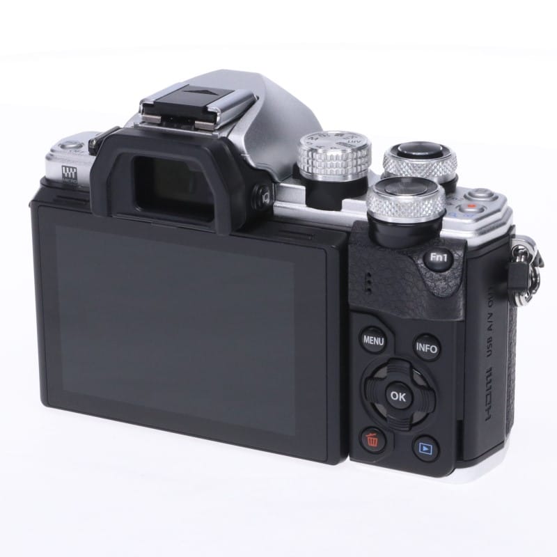 OM-D E-M10 MarkII ボディ シルバー