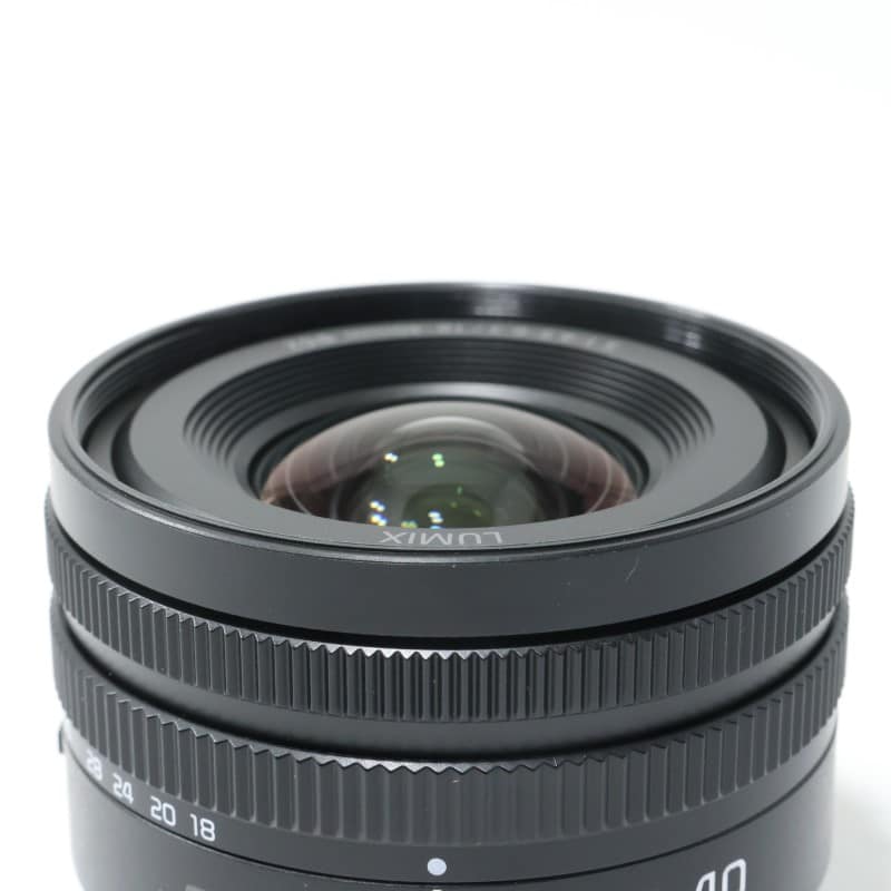 LUMIX S 18-40mm F4.5-6.3 S-R1840