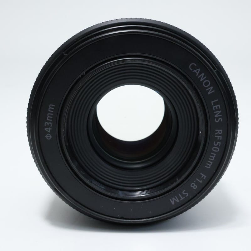 RF50mm F1.8 STM