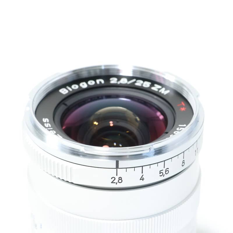 Biogon T* 2.8/25 ZM シルバー