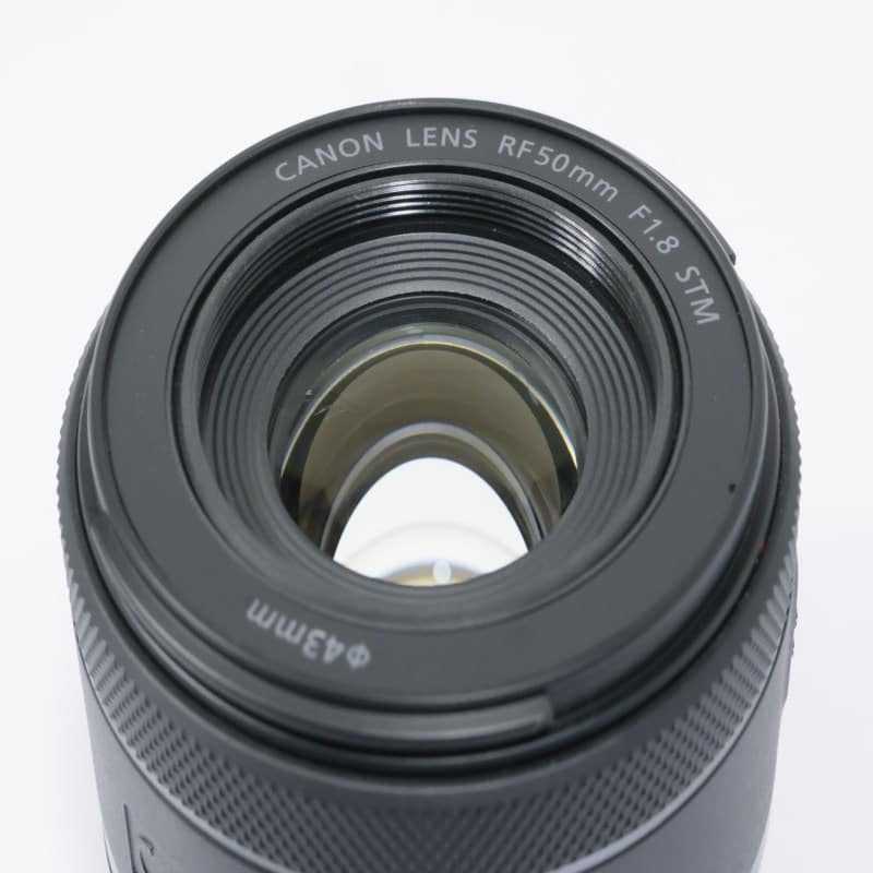 RF50mm F1.8 STM