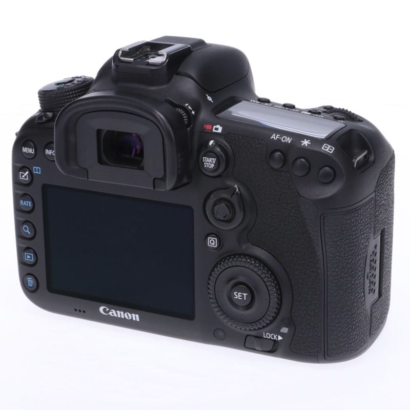 EOS 7D Mark II ボディー