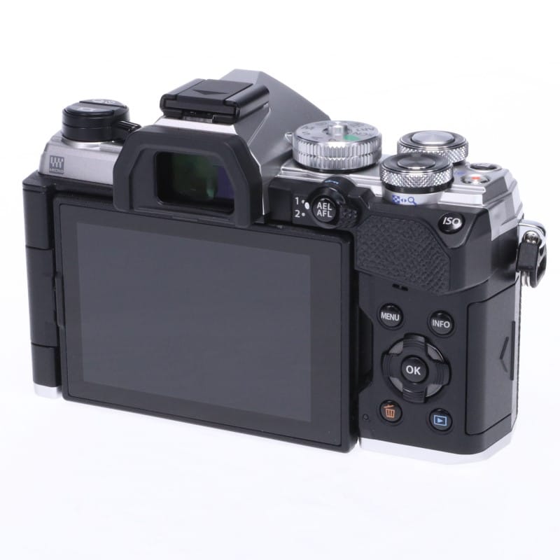 OLYMPUS／OM SYSTEM OM SYSTEM OM-5 ボディー シルバー 中古