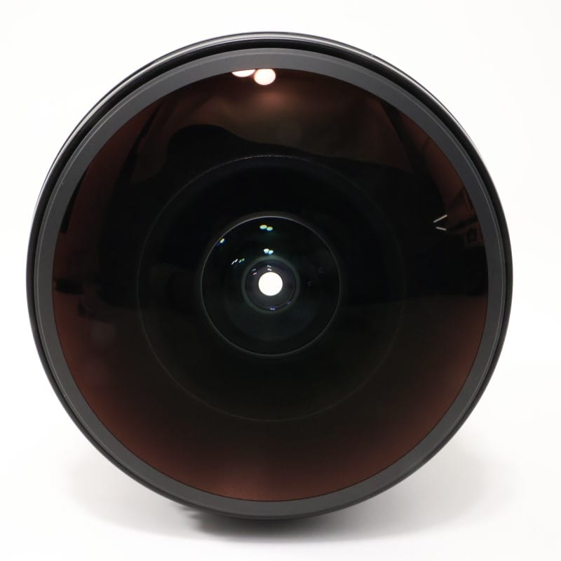EF8-15mm F4L フィッシュアイ USM