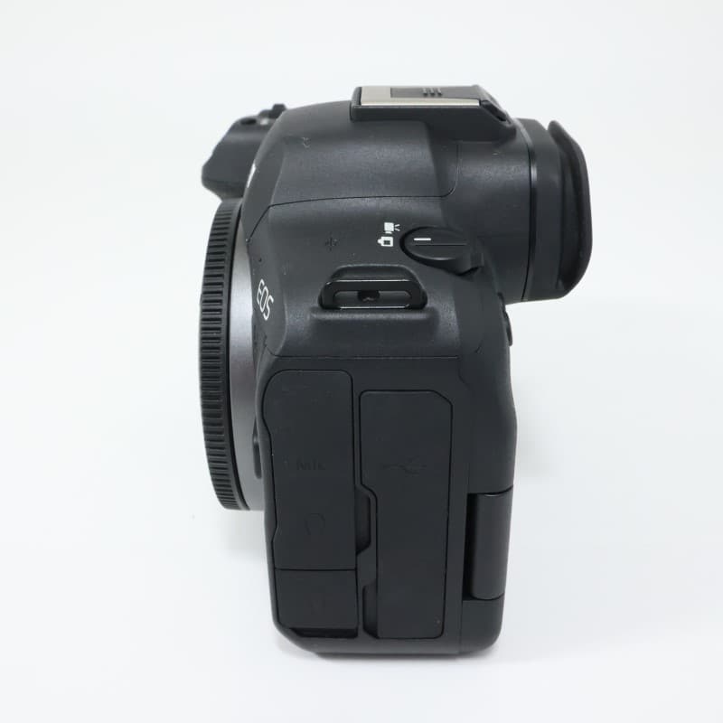 EOS R6 Mark II ボディー