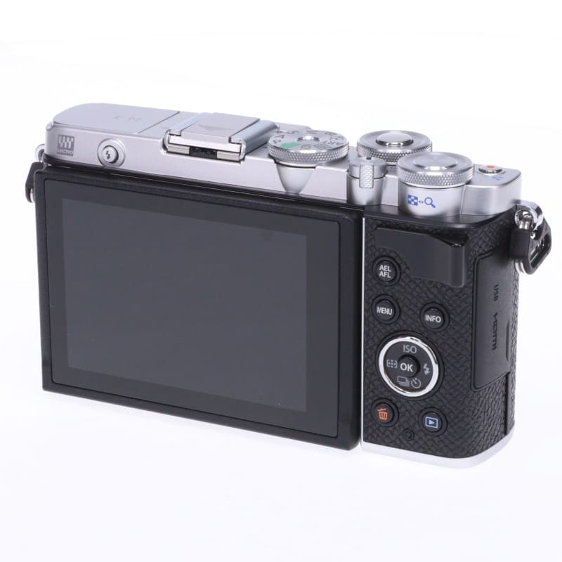OLYMPUS／OM SYSTEM PEN E-P7 ボディー シルバー Aランク 中古｜フジヤ