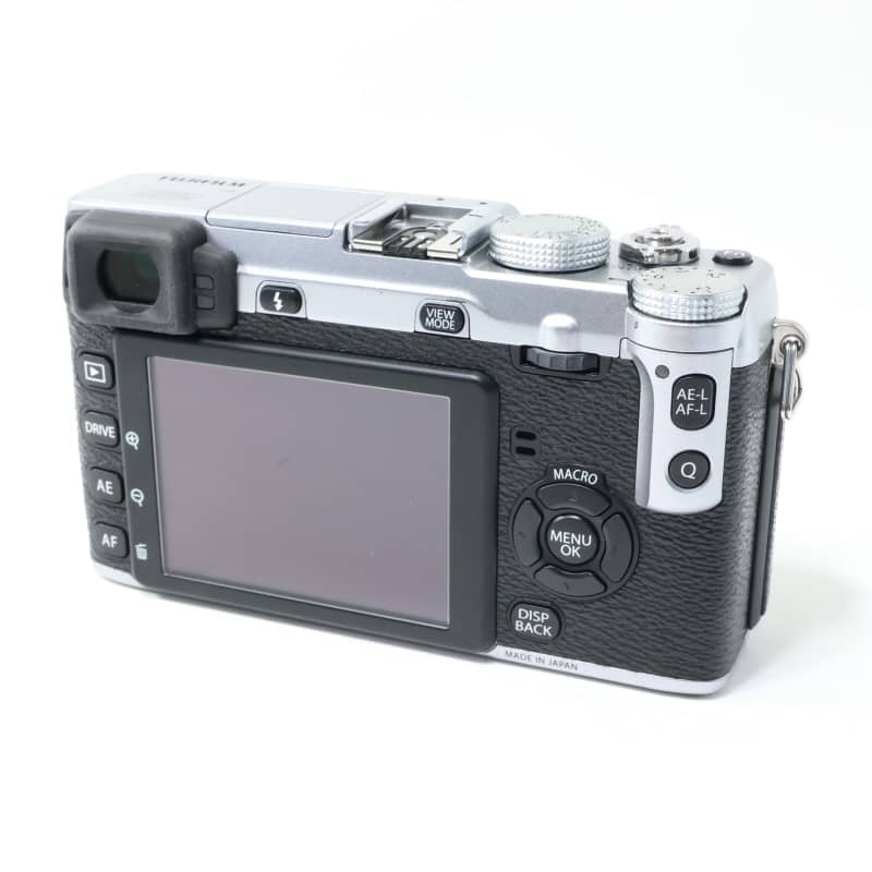 FUJIFILM X-E1 ボディ シルバー