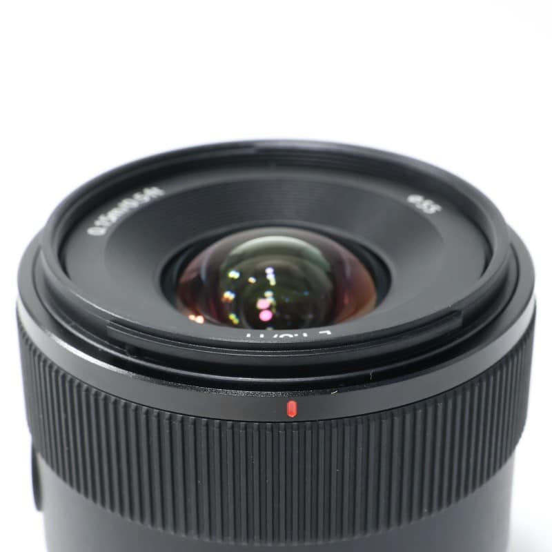 E 11mm F1.8 SEL11F18