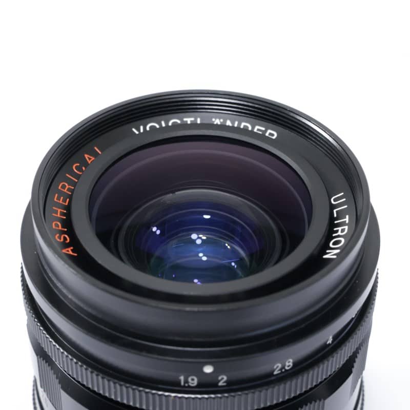 Voigtländer Ultron 28mm F1.9 レンズ Voigtlander ULTRON 28mm F1.9 Aspherical ブラック AB-ランク 中古