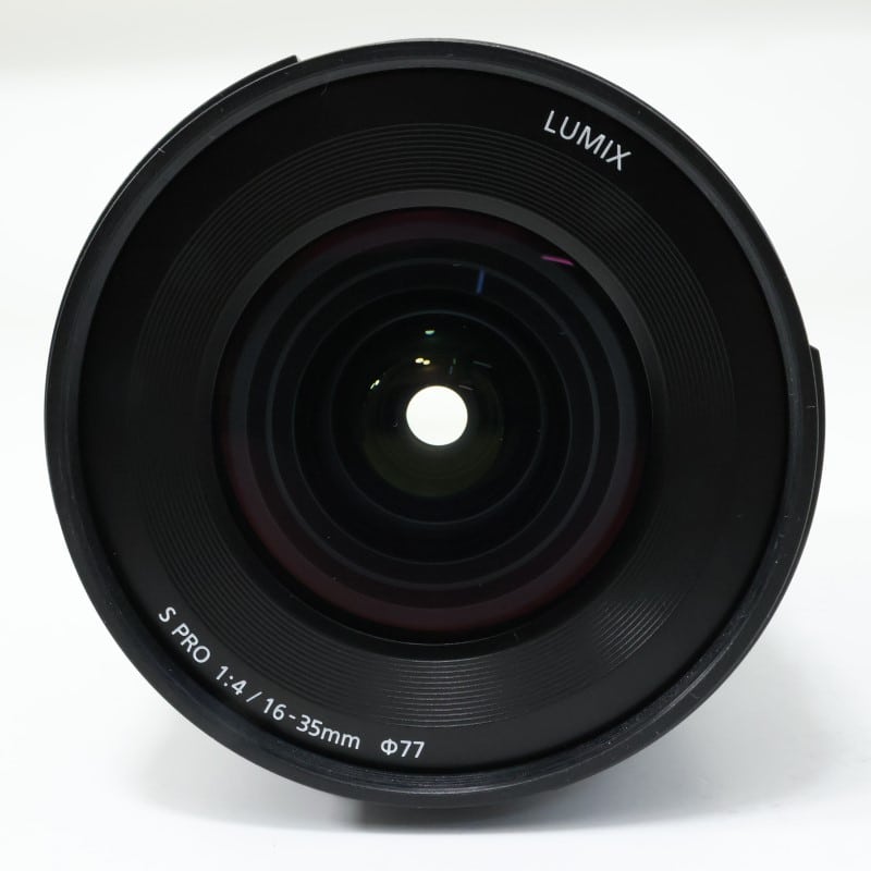 LUMIX S PRO 16-35mm F4 S-R1635