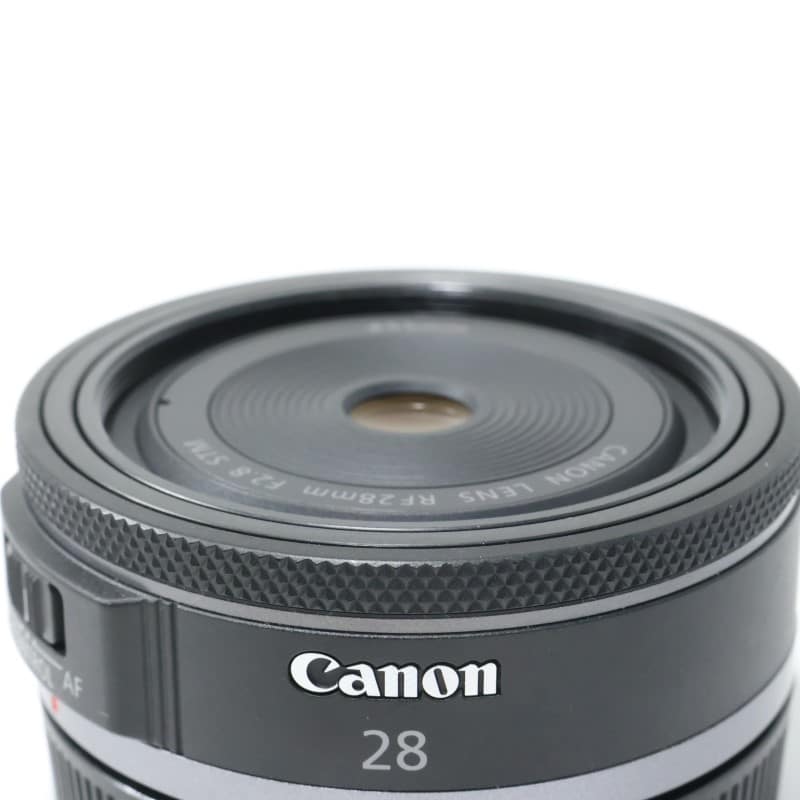 RF28mm F2.8 STM