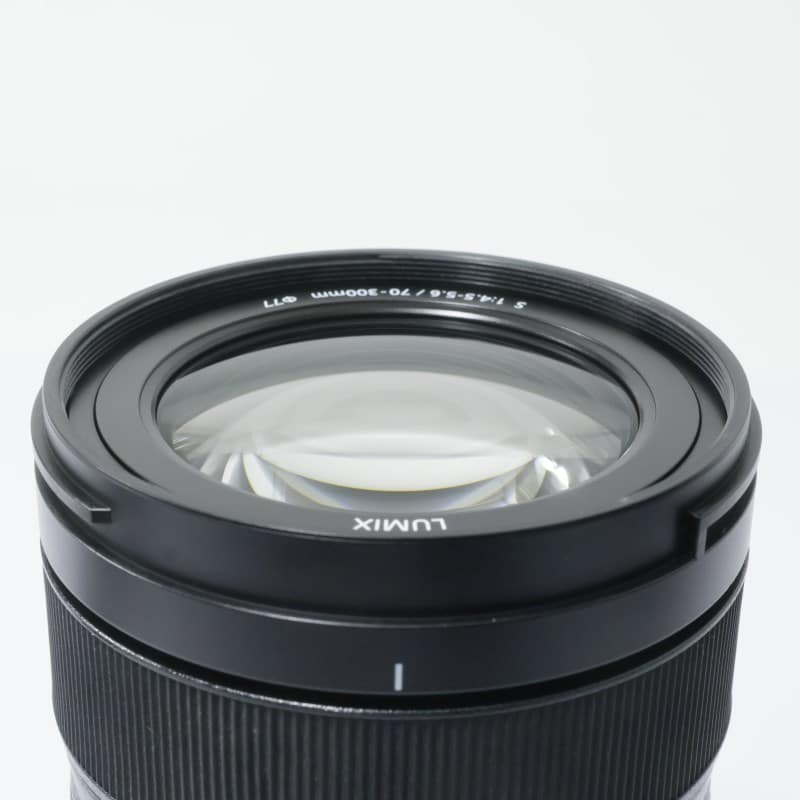 LUMIX S 70-300mm F4.5-5.6 MACRO O.I.S. S-R70300