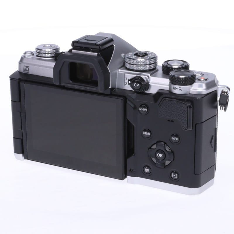 OM SYSTEM OM-3 ボディー シルバー