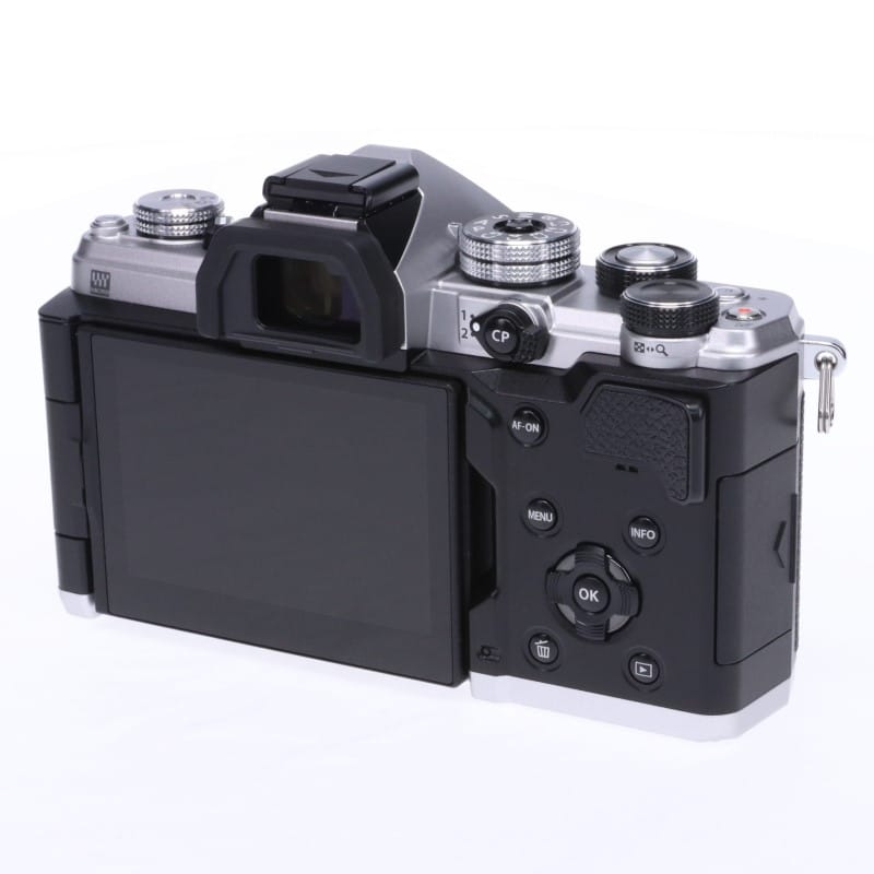 OM SYSTEM OM-3 ボディー シルバー