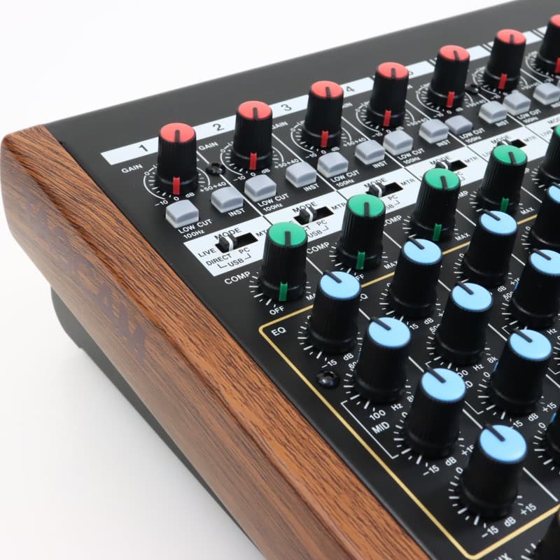MODEL 12 [12トラックレコーディングミキサー]