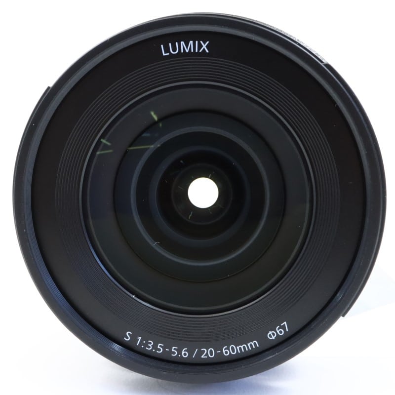 LUMIX S 20-60mm F3.5-5.6 S-R2060