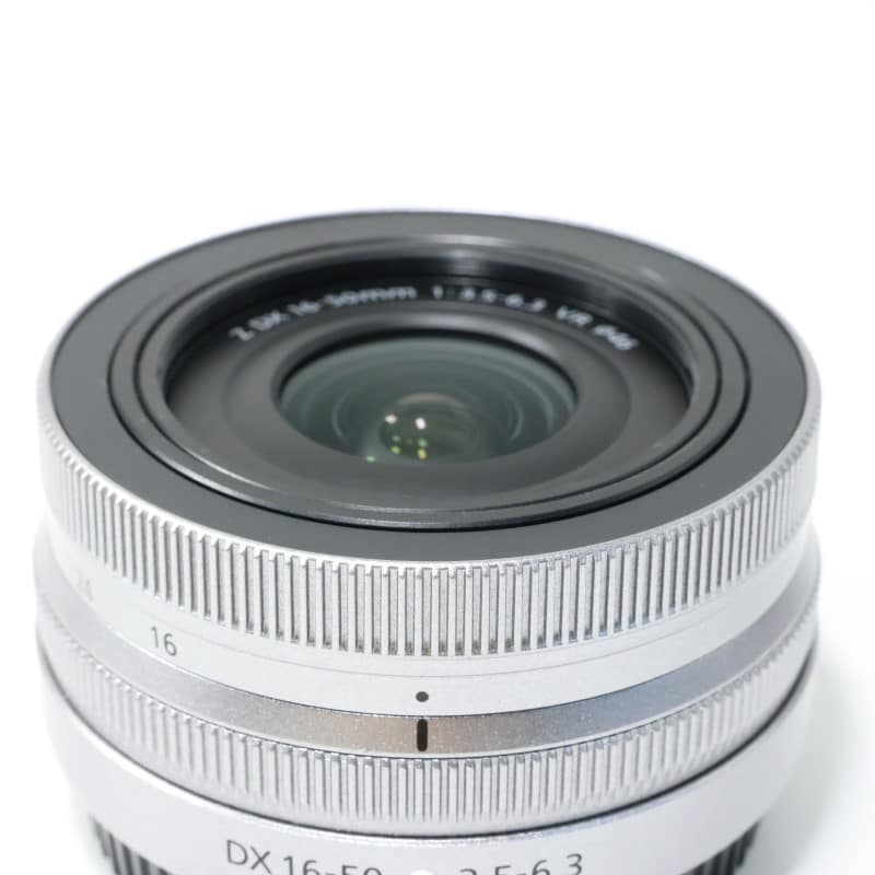 NIKKOR Z DX 16-50mm f/3.5-6.3 VR シルバー