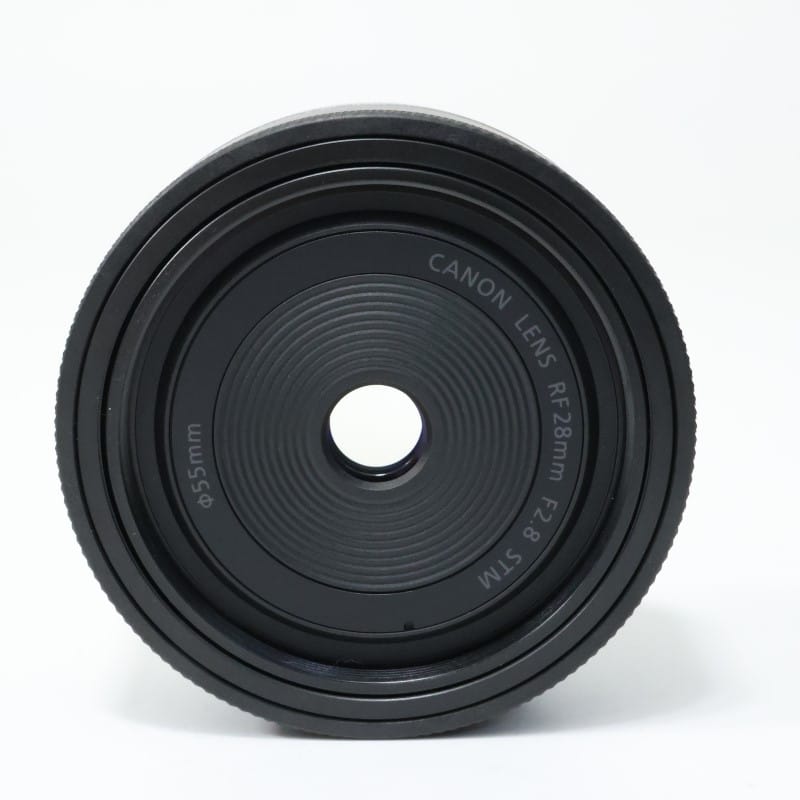 RF28mm F2.8 STM