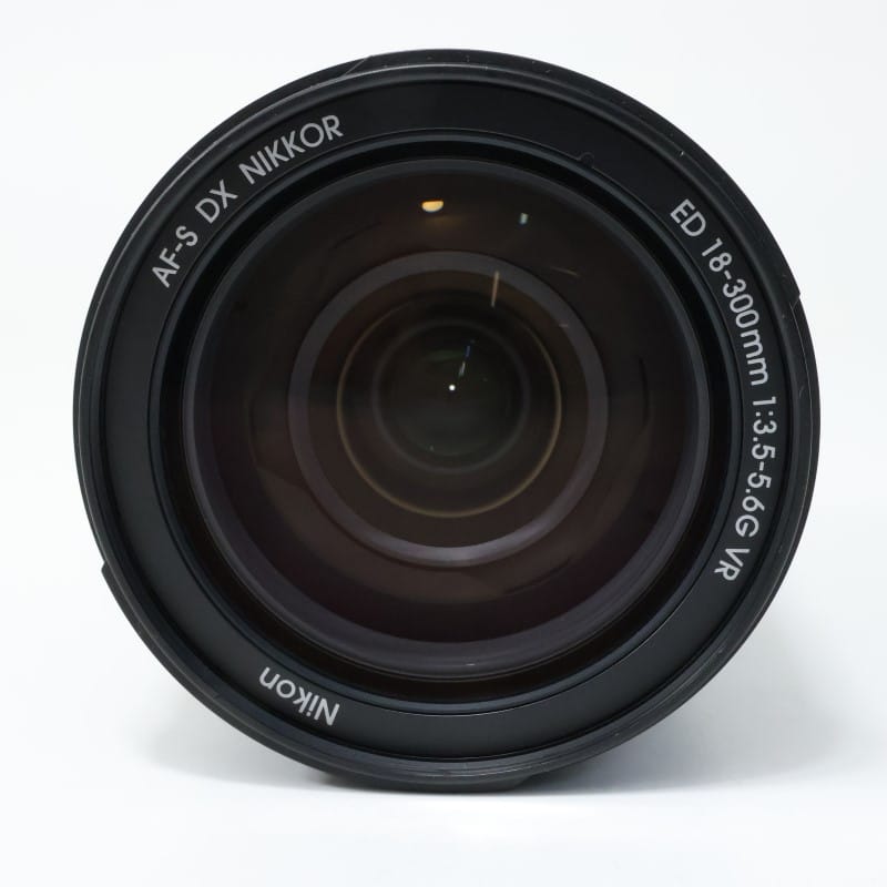 AF-S DX NIKKOR 18-300mm f/3.5-5.6G ED VR