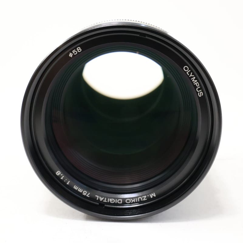 M.ZUIKO DIGITAL ED 75mm F1.8 ブラック