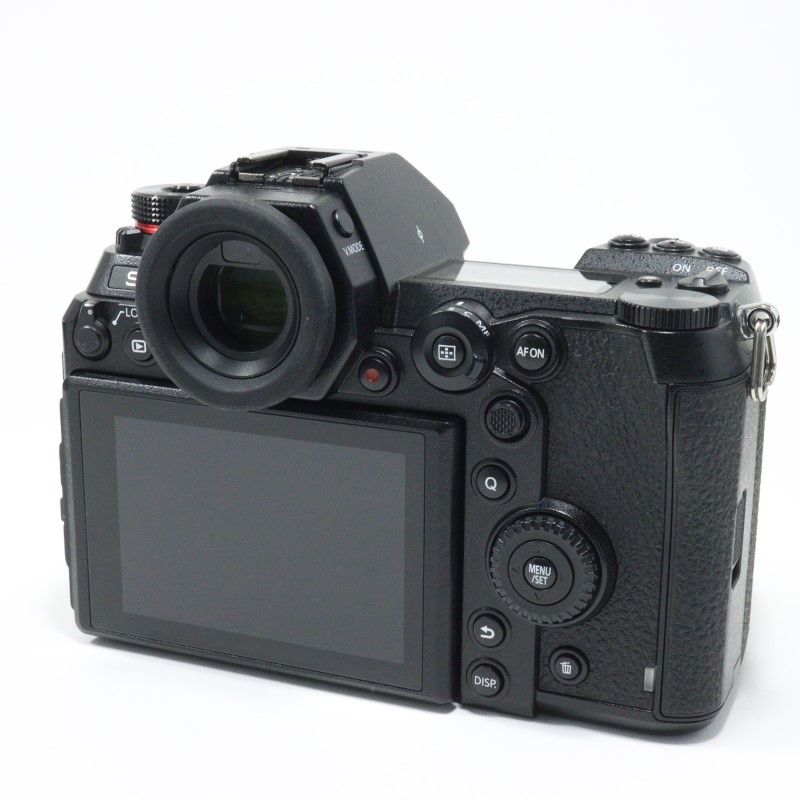 Panasonic LUMIX DC-S1 中古 C2120168863045｜フジヤカメラ
