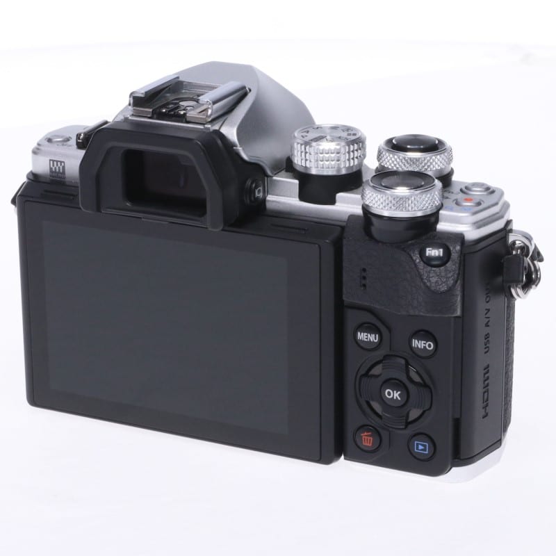 OM-D E-M10 MarkII ボディ シルバー