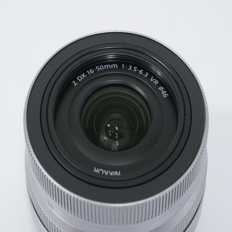 NIKKOR Z DX 16-50mm f/3.5-6.3 VR シルバー