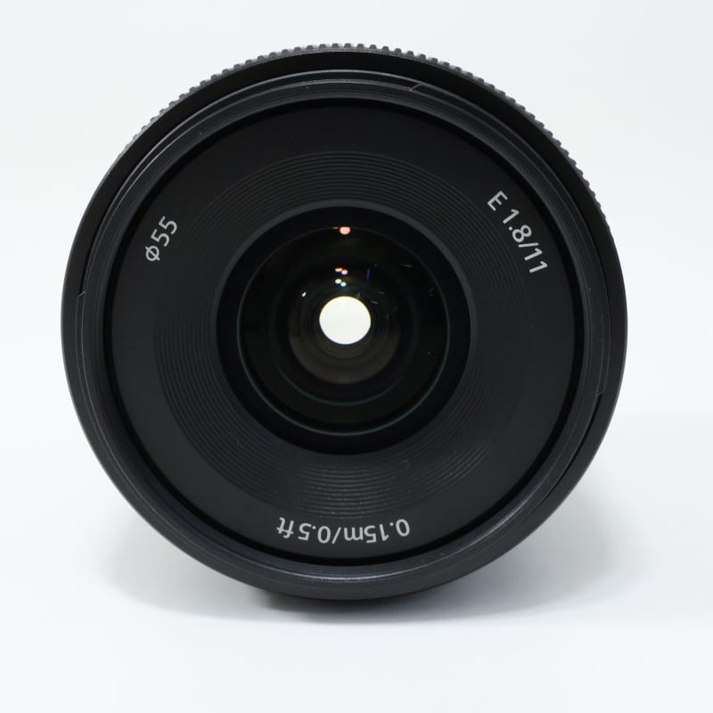 E 11mm F1.8 SEL11F18