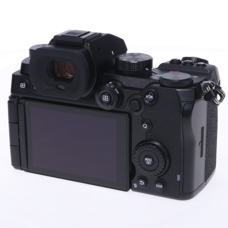 LUMIX DC-S5