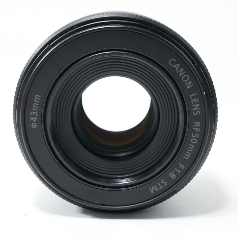 RF50mm F1.8 STM