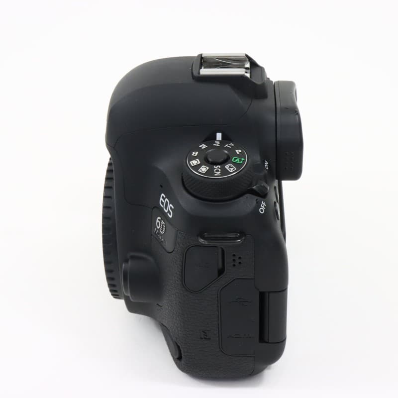 EOS 6D Mark II ボディー