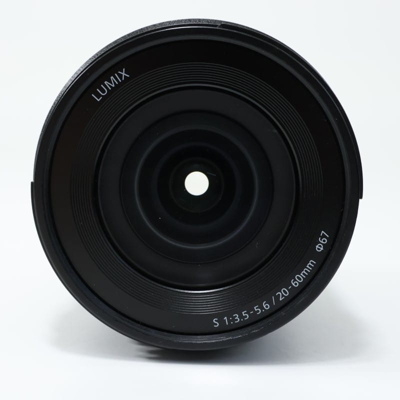 LUMIX S 20-60mm F3.5-5.6 S-R2060