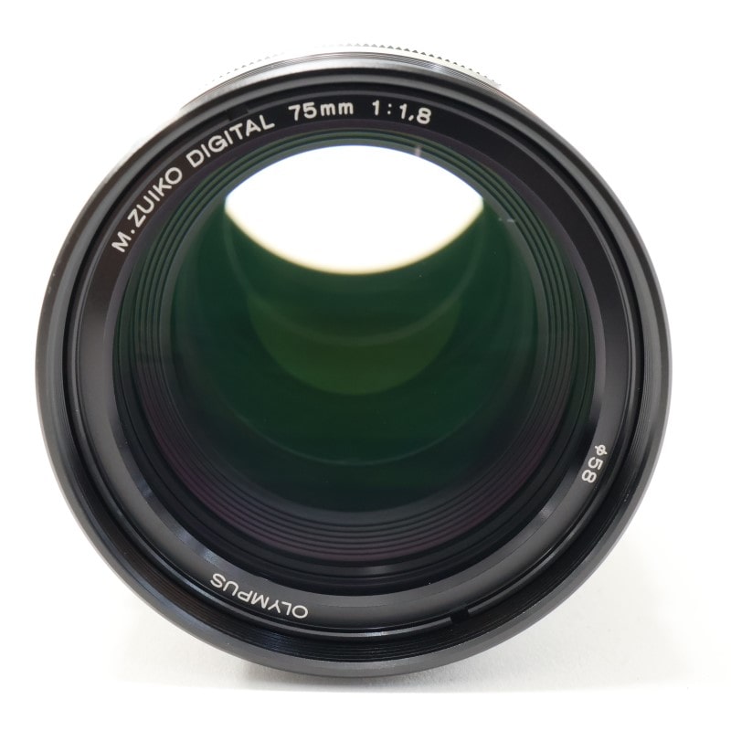 M.ZUIKO DIGITAL ED 75mm F1.8 ブラック