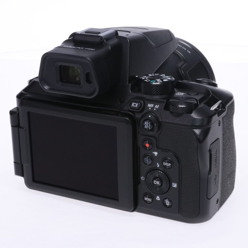 COOLPIX P950