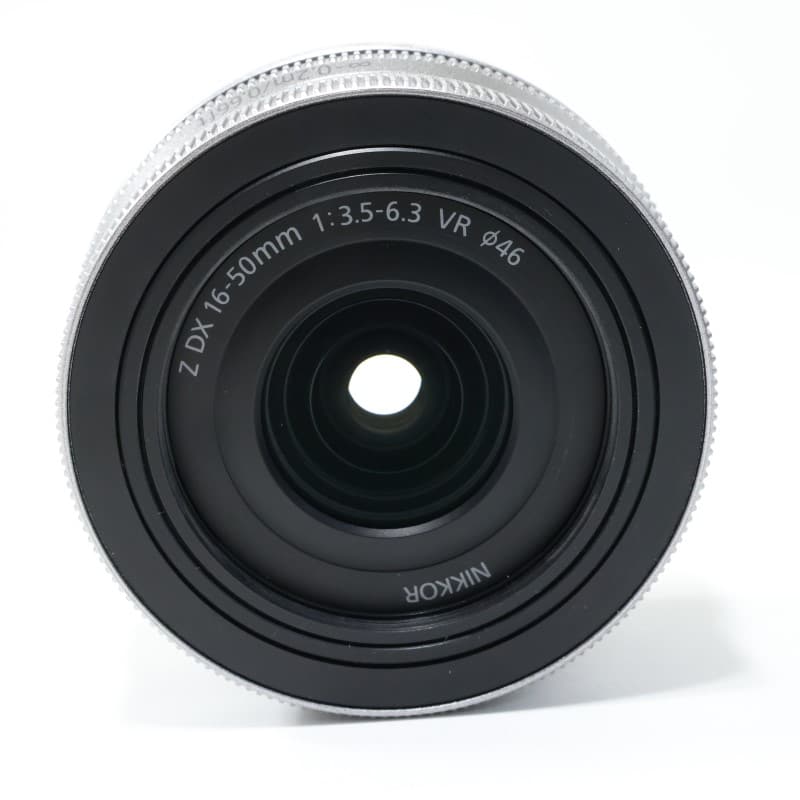 NIKKOR Z DX 16-50mm f/3.5-6.3 VR シルバー